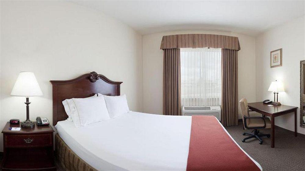 Holiday Inn Express Hotel & Suites Woodward Hwy 270 By Ihg Zewnętrze zdjęcie