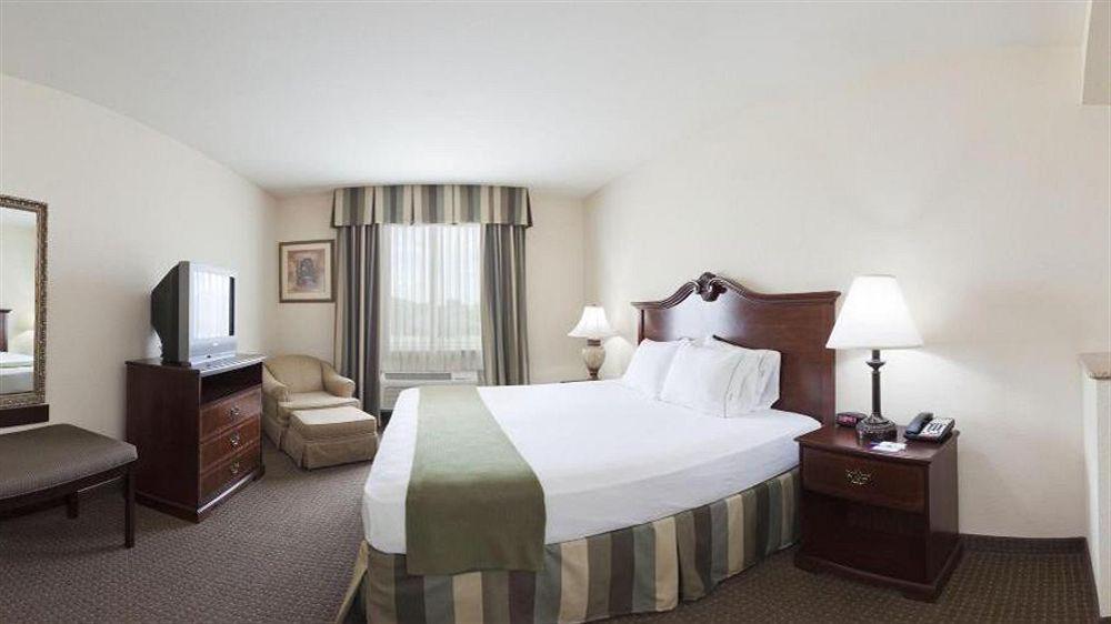Holiday Inn Express Hotel & Suites Woodward Hwy 270 By Ihg Zewnętrze zdjęcie