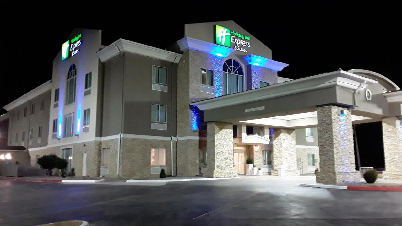 Holiday Inn Express Hotel & Suites Woodward Hwy 270 By Ihg Zewnętrze zdjęcie