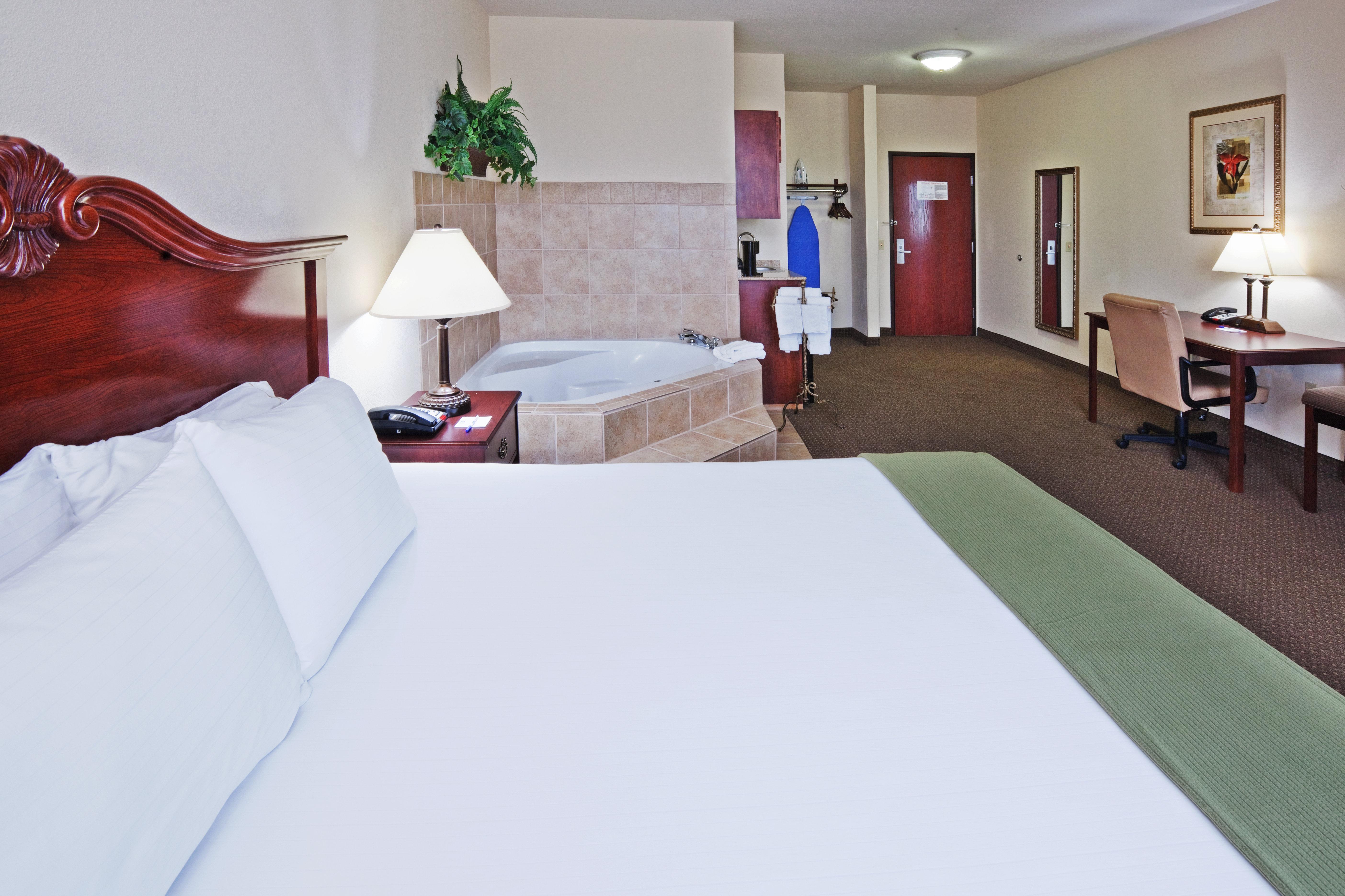 Holiday Inn Express Hotel & Suites Woodward Hwy 270 By Ihg Zewnętrze zdjęcie