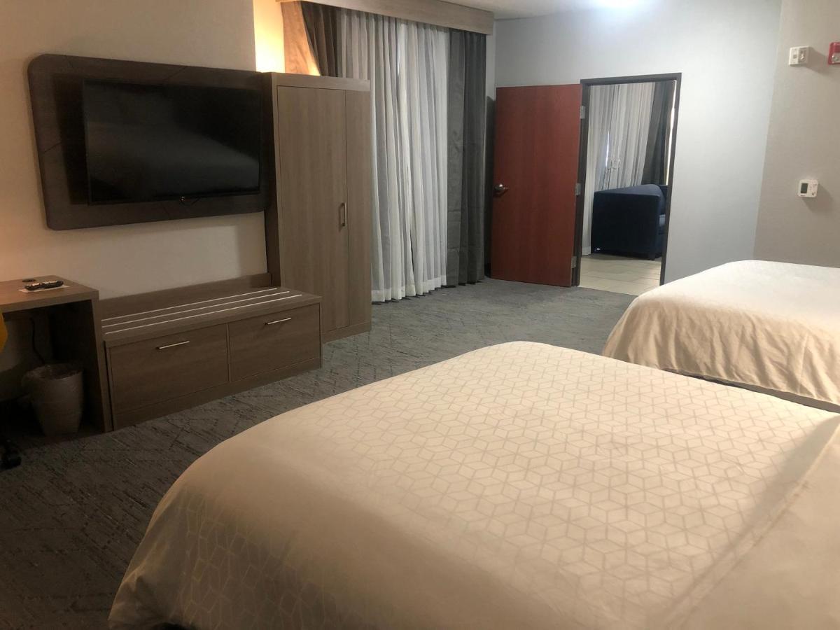 Holiday Inn Express Hotel & Suites Woodward Hwy 270 By Ihg Zewnętrze zdjęcie
