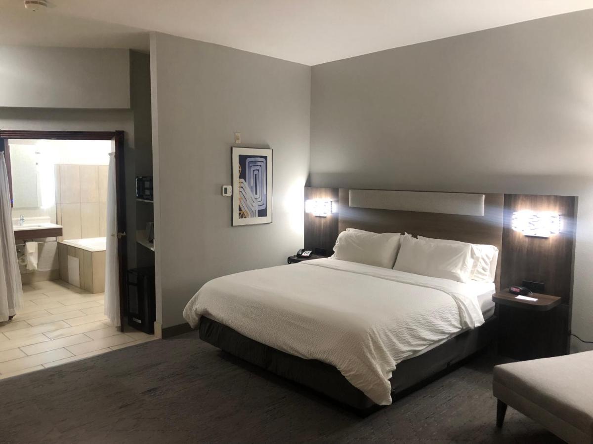 Holiday Inn Express Hotel & Suites Woodward Hwy 270 By Ihg Zewnętrze zdjęcie
